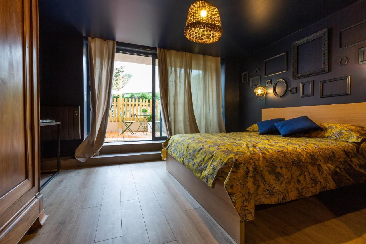 Chavot-Courcourt Les Dames-Jeannes B&B 외부 사진